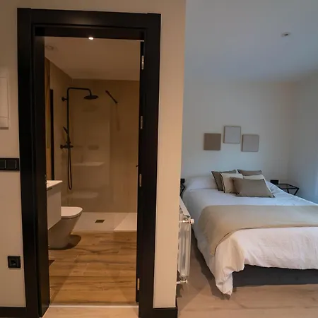 Paseo Zorrilla 8 Coliving Lägenhet Valladolid