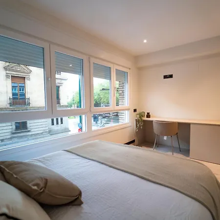 Paseo Zorrilla 8 Coliving Lägenhet Valladolid
